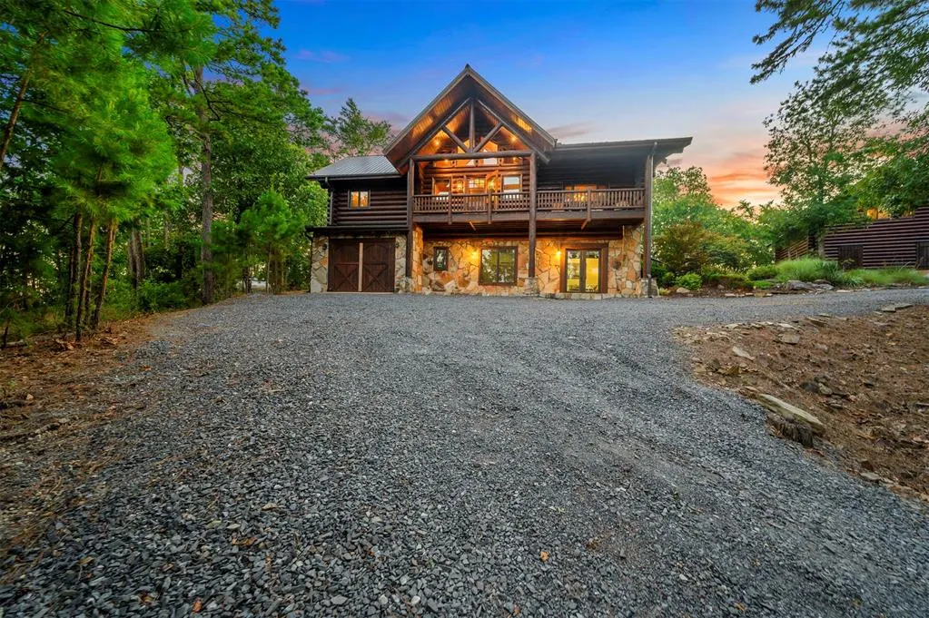 Photo 5 — 107 Lake Bluff Lane, Broken Bow, OK 74728
