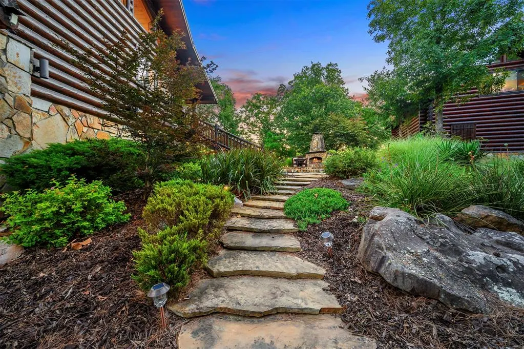 Photo 8 — 107 Lake Bluff Lane, Broken Bow, OK 74728