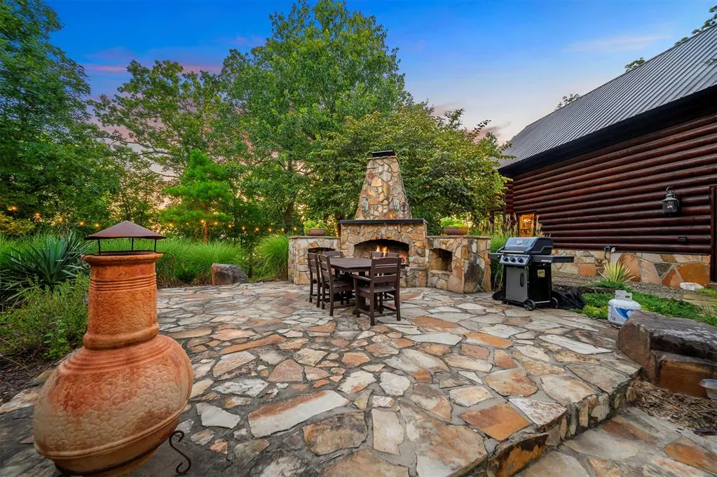 Photo 10 — 107 Lake Bluff Lane, Broken Bow, OK 74728