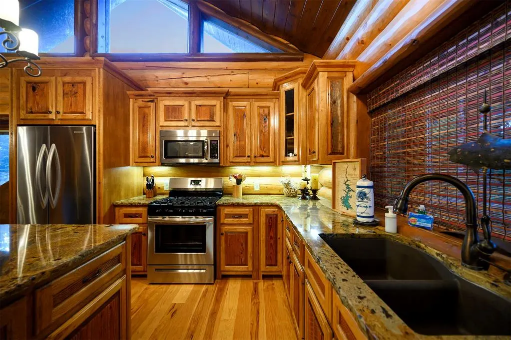 Photo 15 — 107 Lake Bluff Lane, Broken Bow, OK 74728