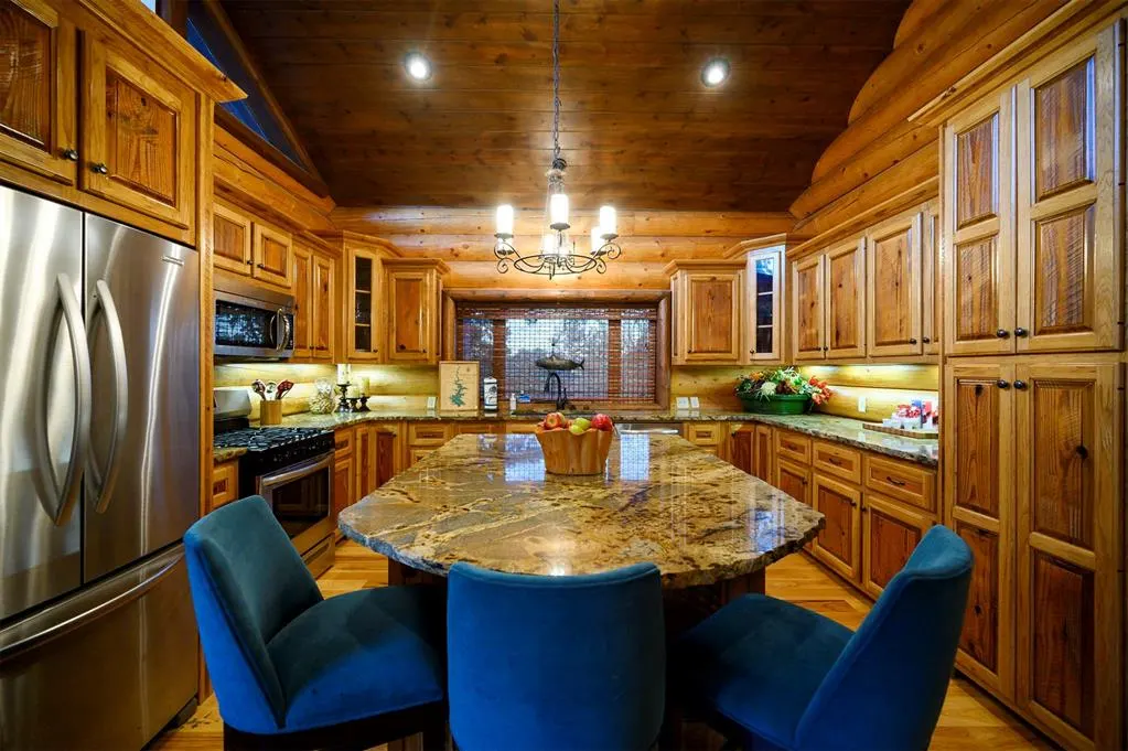 Photo 16 — 107 Lake Bluff Lane, Broken Bow, OK 74728