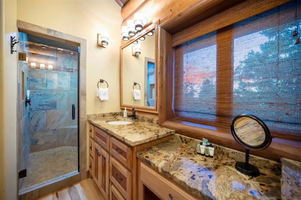 Photo 22 — 107 Lake Bluff Lane, Broken Bow, OK 74728
