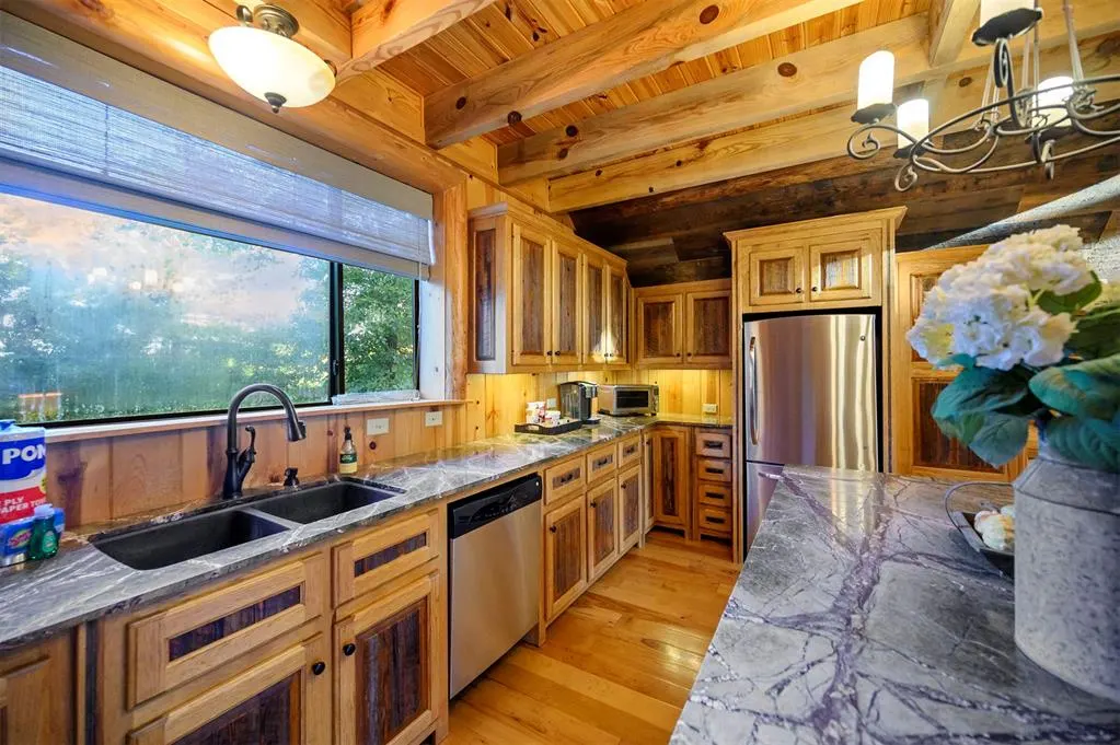 Photo 38 — 107 Lake Bluff Lane, Broken Bow, OK 74728