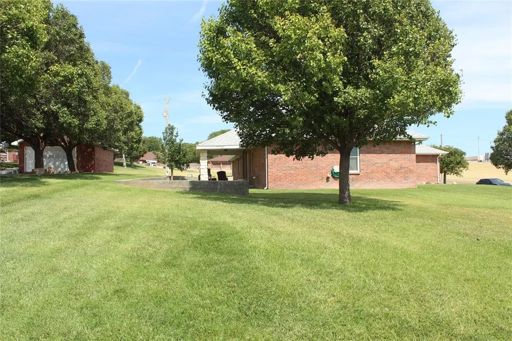 Photo 3 — 816 NW 21st Street, Guymon, OK 73942