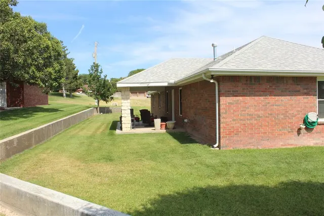 Photo 4 — 816 NW 21st Street, Guymon, OK 73942