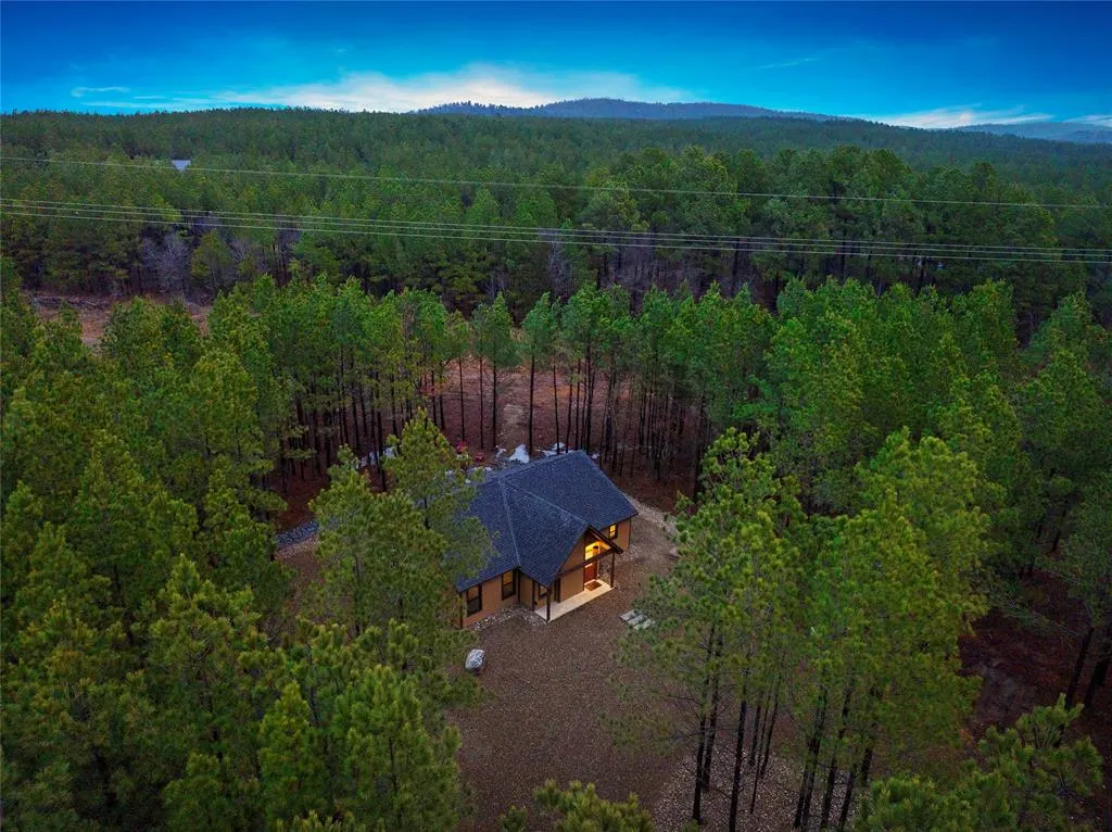 Photo 4 — 192 Boulder Avenue, Broken Bow, OK 74728