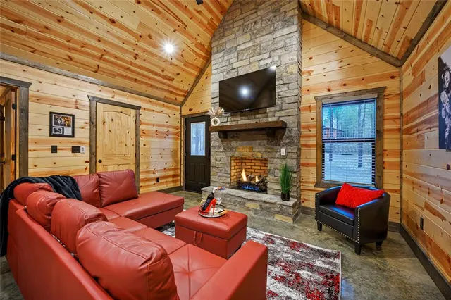 Photo 8 — 192 Boulder Avenue, Broken Bow, OK 74728