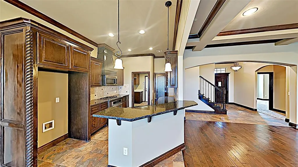 Photo 9 — 13604 Gentry Drive, Oklahoma City, OK 73142