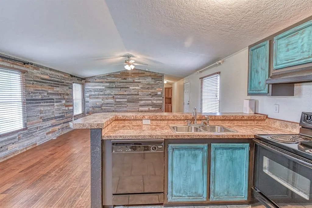 Photo 14 — 200 Chickasha Avenue, Amber, OK 73004