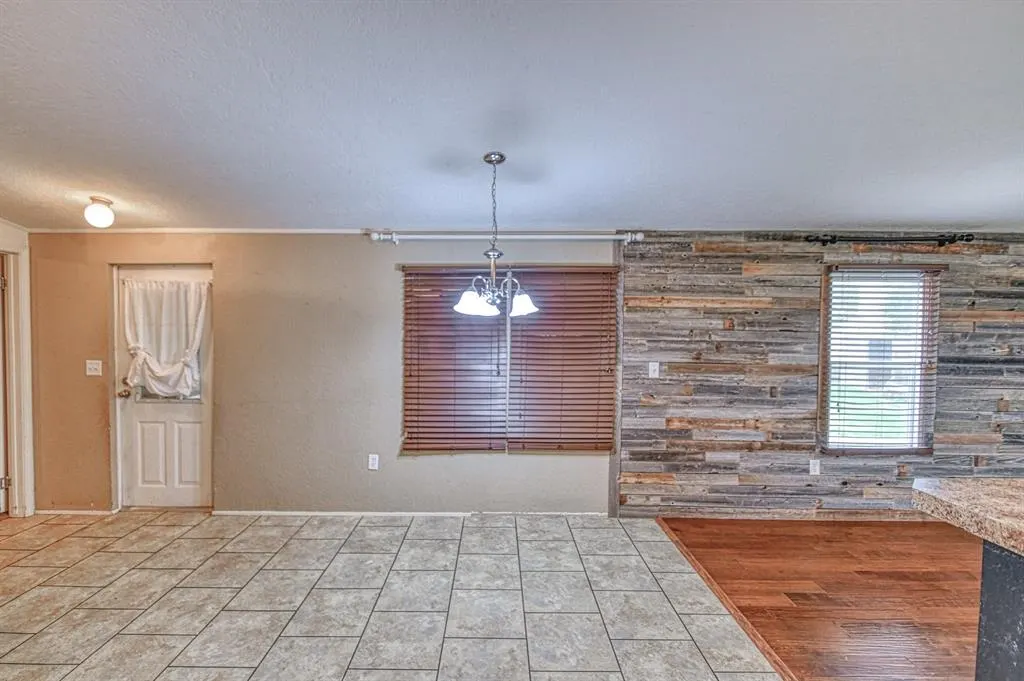 Photo 17 — 200 Chickasha Avenue, Amber, OK 73004