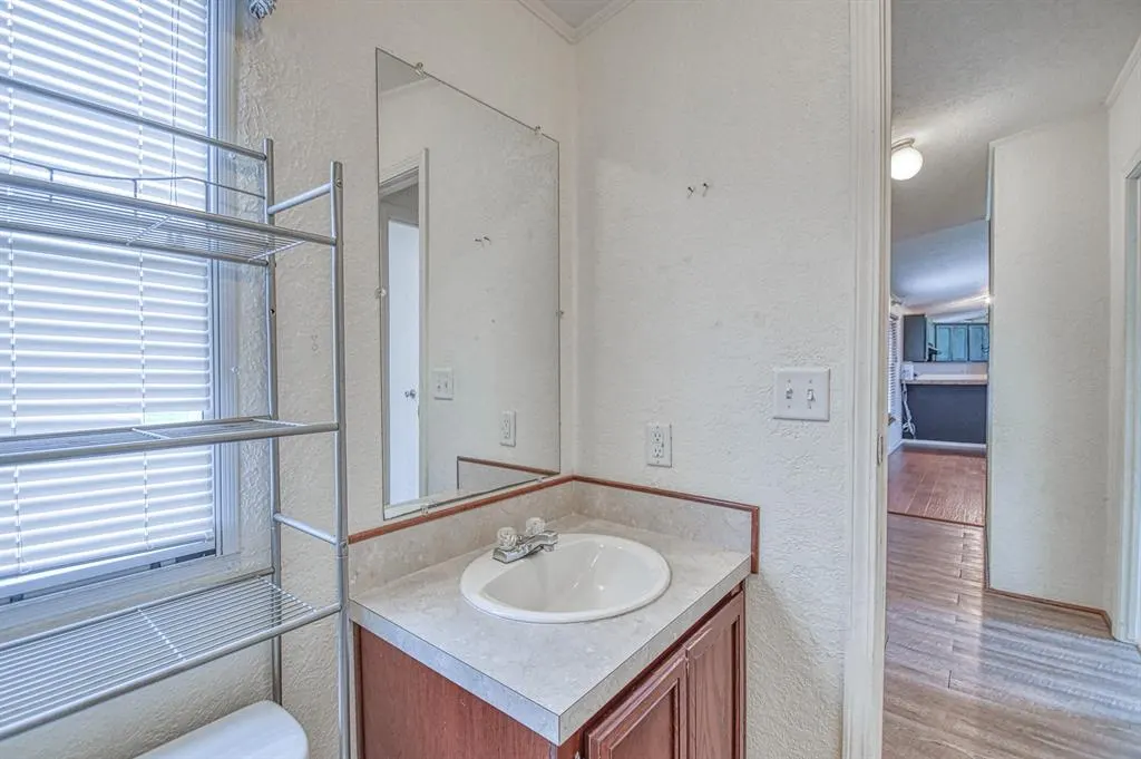 Photo 32 — 200 Chickasha Avenue, Amber, OK 73004