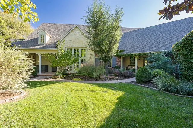 Photo 3 — 10250 Stone Gate Way, Arcadia, OK 73007