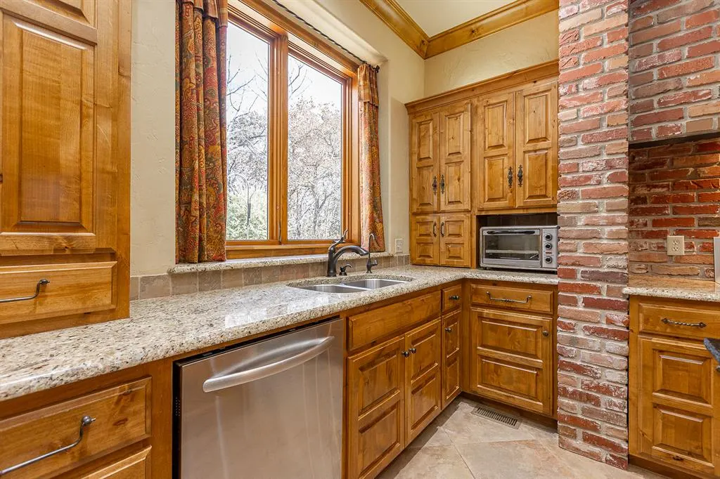 Photo 14 — 10250 Stone Gate Way, Arcadia, OK 73007