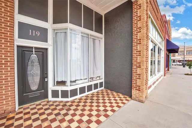 Front exterior — 119 E Main Street, Cordell, OK 73632