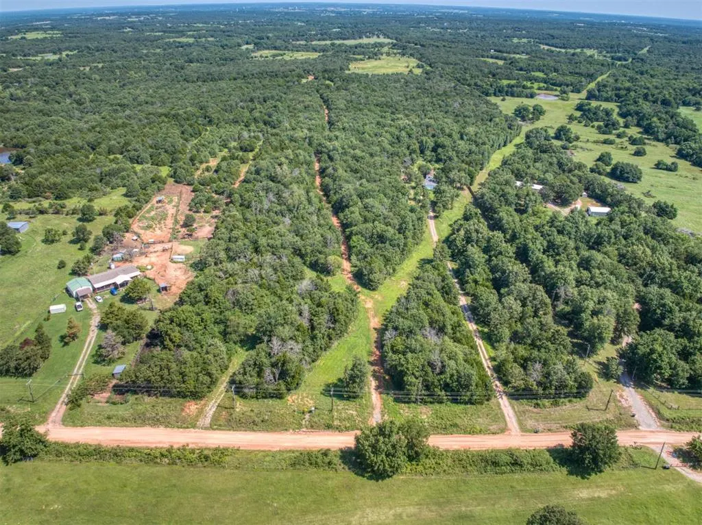 Photo 3 — 334358 E 980 Road, Wellston, OK 74881