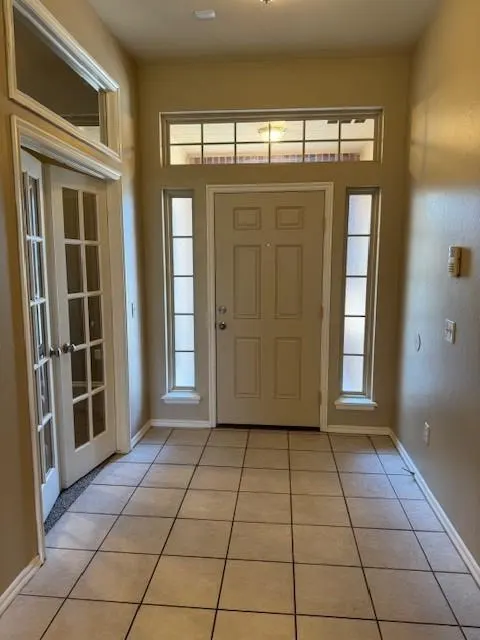 Photo 3 — 2405 SW 141st Terrace, Oklahoma City, OK 73170