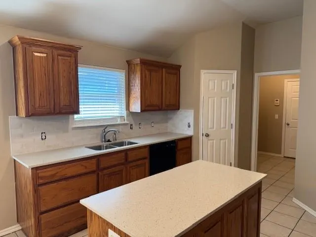 Photo 14 — 2405 SW 141st Terrace, Oklahoma City, OK 73170
