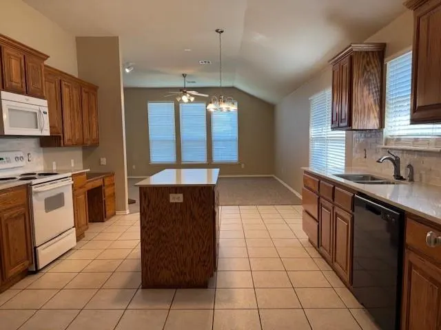 Photo 18 — 2405 SW 141st Terrace, Oklahoma City, OK 73170