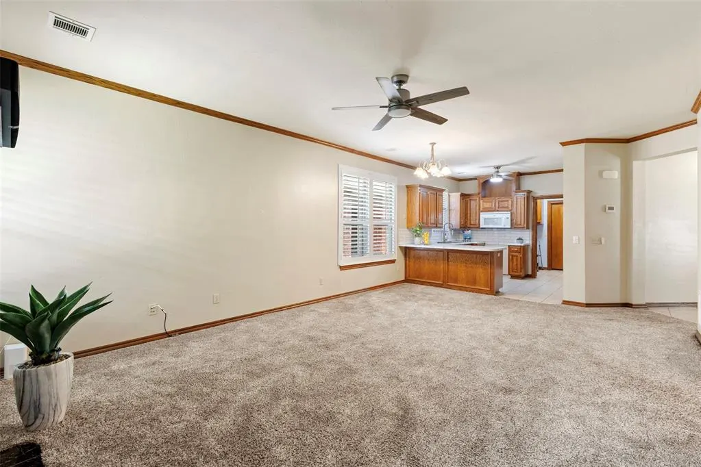 Photo 9 — 9221 Roadrunner Avenue, Oklahoma City, OK 73139