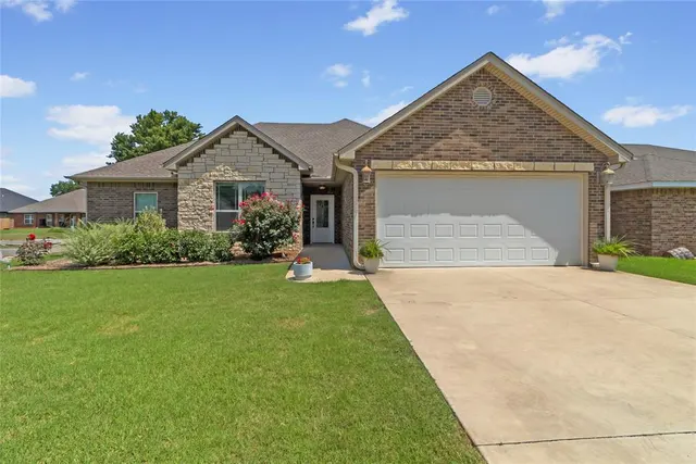 Front exterior — 707 E Kennedy Street, Lexington, OK 73051