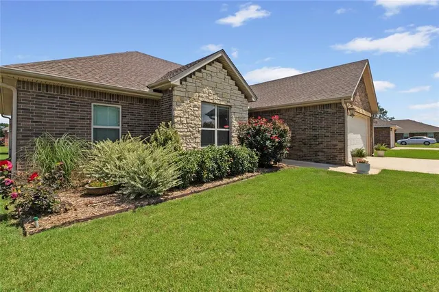 Photo 2 — 707 E Kennedy Street, Lexington, OK 73051