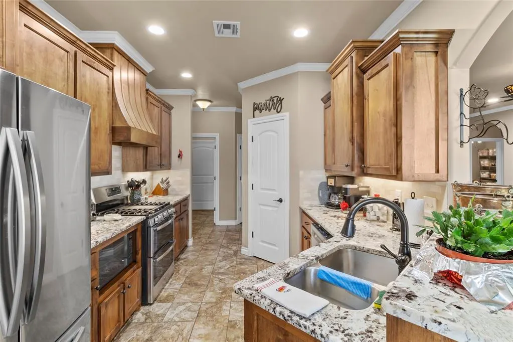 Photo 11 — 707 E Kennedy Street, Lexington, OK 73051