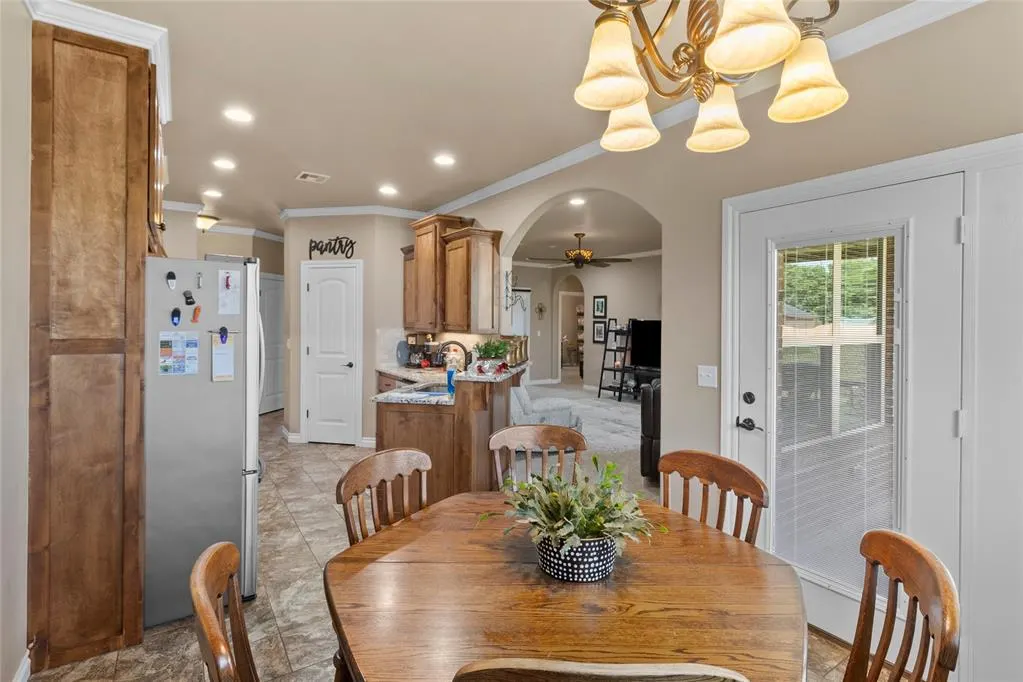 Photo 14 — 707 E Kennedy Street, Lexington, OK 73051