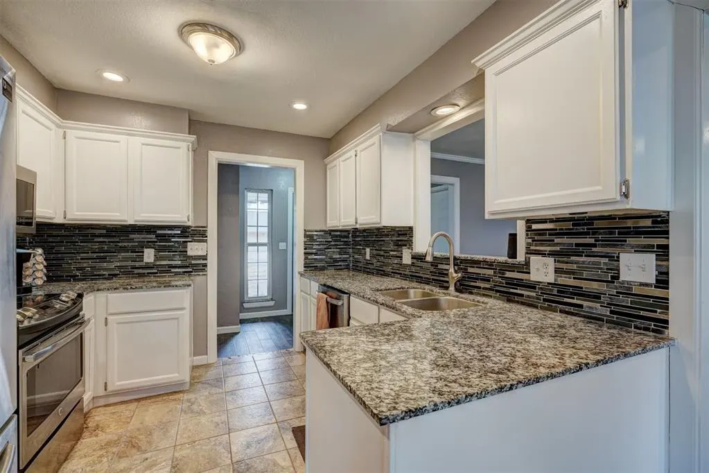 Photo 13 — 728 Teal Place, Edmond, OK 73003