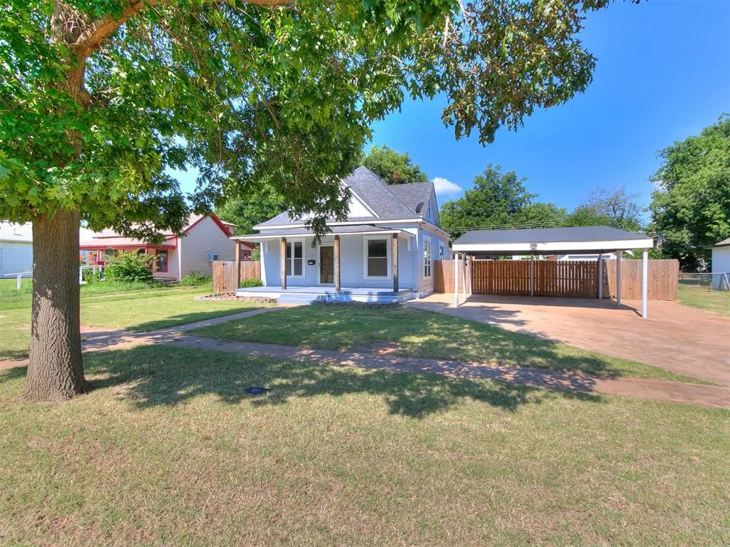 Photo 3 — 410 S 8th Street, Kingfisher, OK 73750