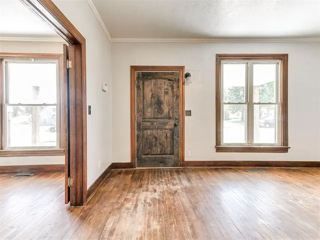 Photo 4 — 410 S 8th Street, Kingfisher, OK 73750