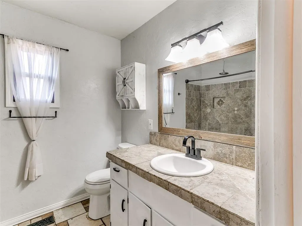 Photo 22 — 410 S 8th Street, Kingfisher, OK 73750