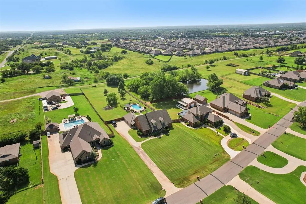 Photo 3 — 3508 Churchill Road, Moore, OK 73165