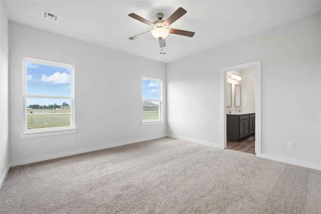 Photo 11 — 1022 Prairie Drive, Tuttle, OK 73089
