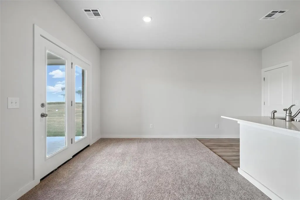 Photo 3 — 1022 Prairie Drive, Tuttle, OK 73089