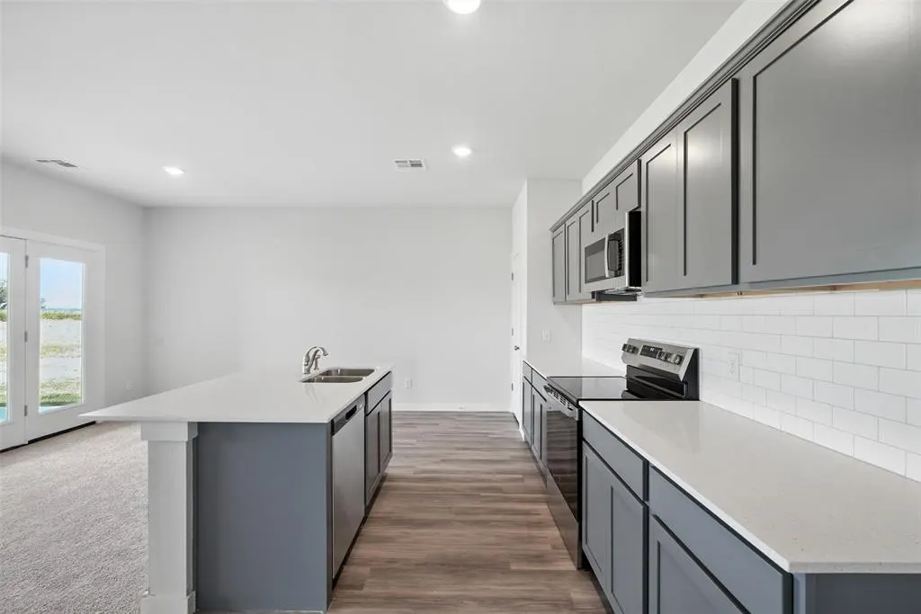 Photo 6 — 1022 Prairie Drive, Tuttle, OK 73089