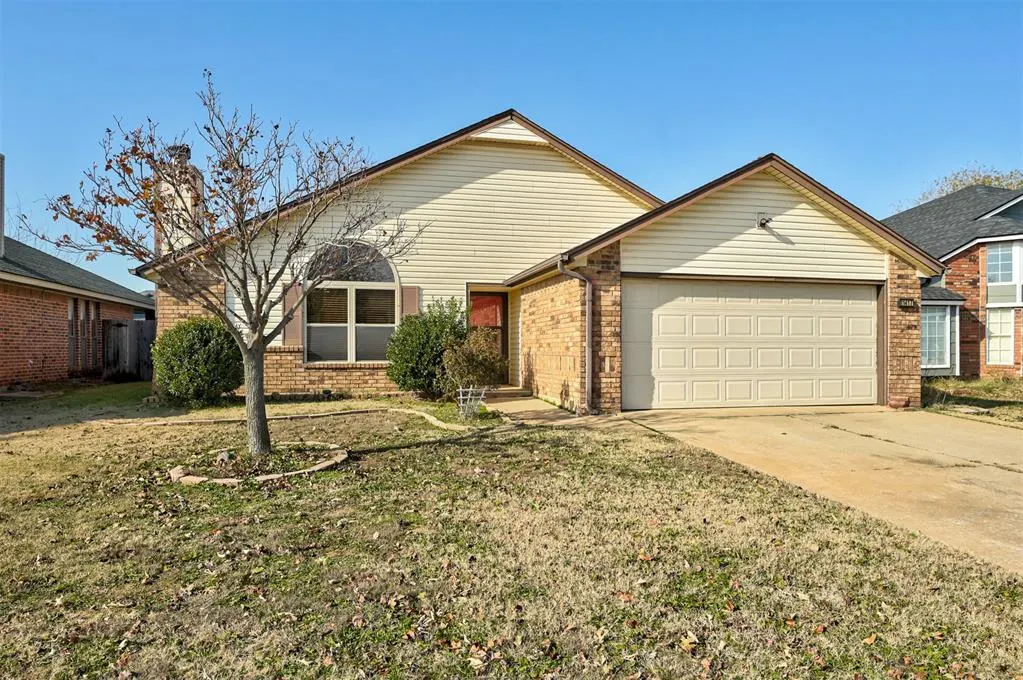 Photo 2 — 11417 Wallace Avenue, Oklahoma City, OK 73162