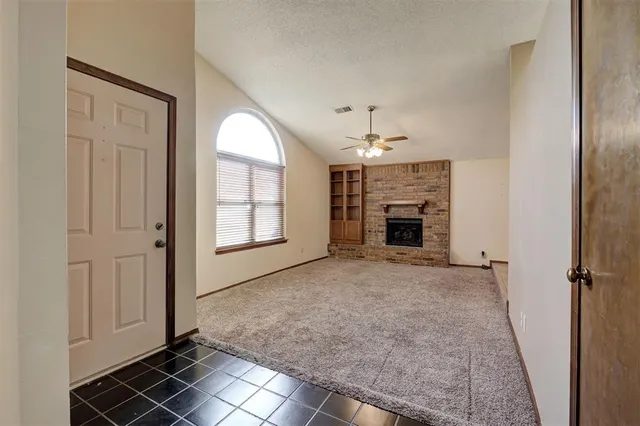 Photo 6 — 11417 Wallace Avenue, Oklahoma City, OK 73162