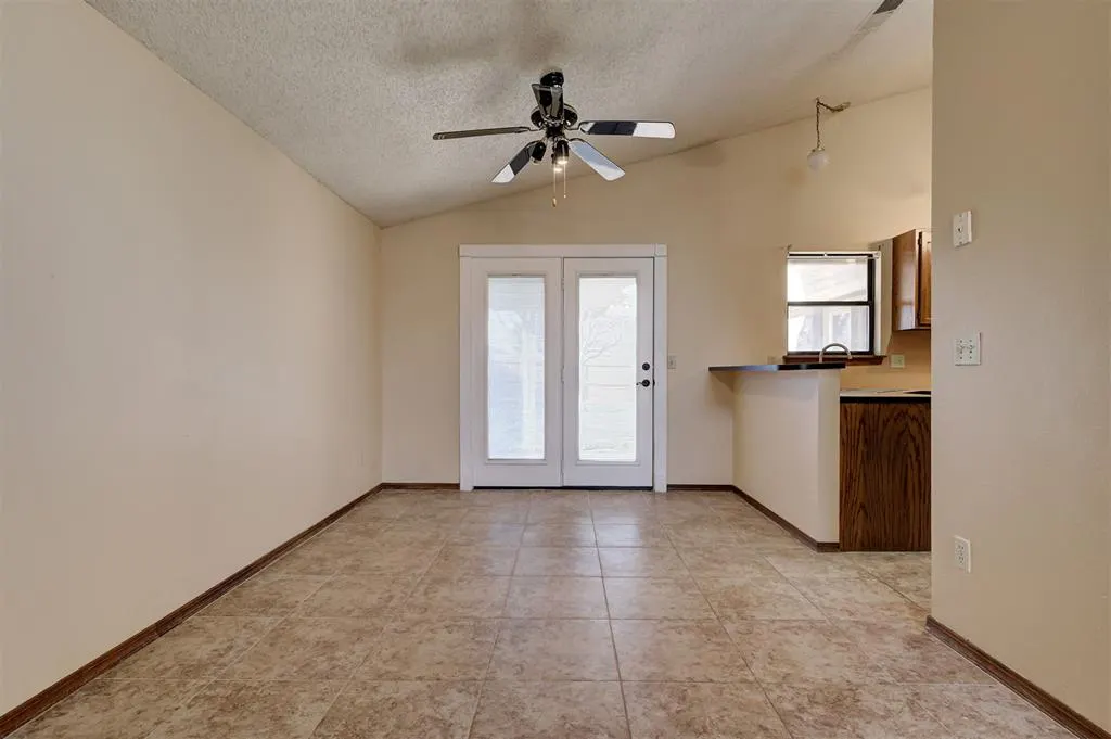 Photo 13 — 11417 Wallace Avenue, Oklahoma City, OK 73162