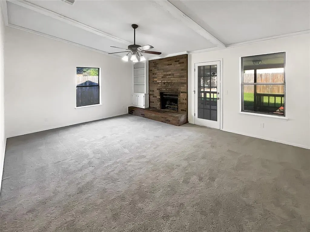 Photo 3 — 8113 Wilshire Ridge Drive, Oklahoma City, OK 73132