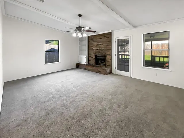 Photo 3 — 8113 Wilshire Ridge Drive, Oklahoma City, OK 73132