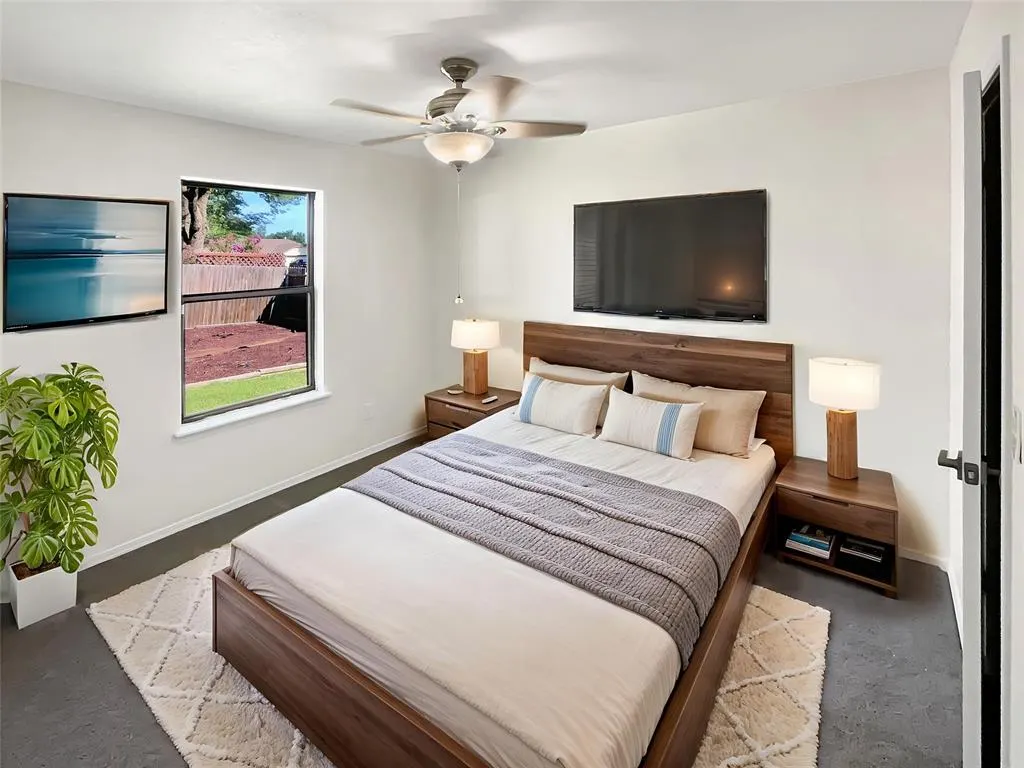 Photo 4 — 8113 Wilshire Ridge Drive, Oklahoma City, OK 73132