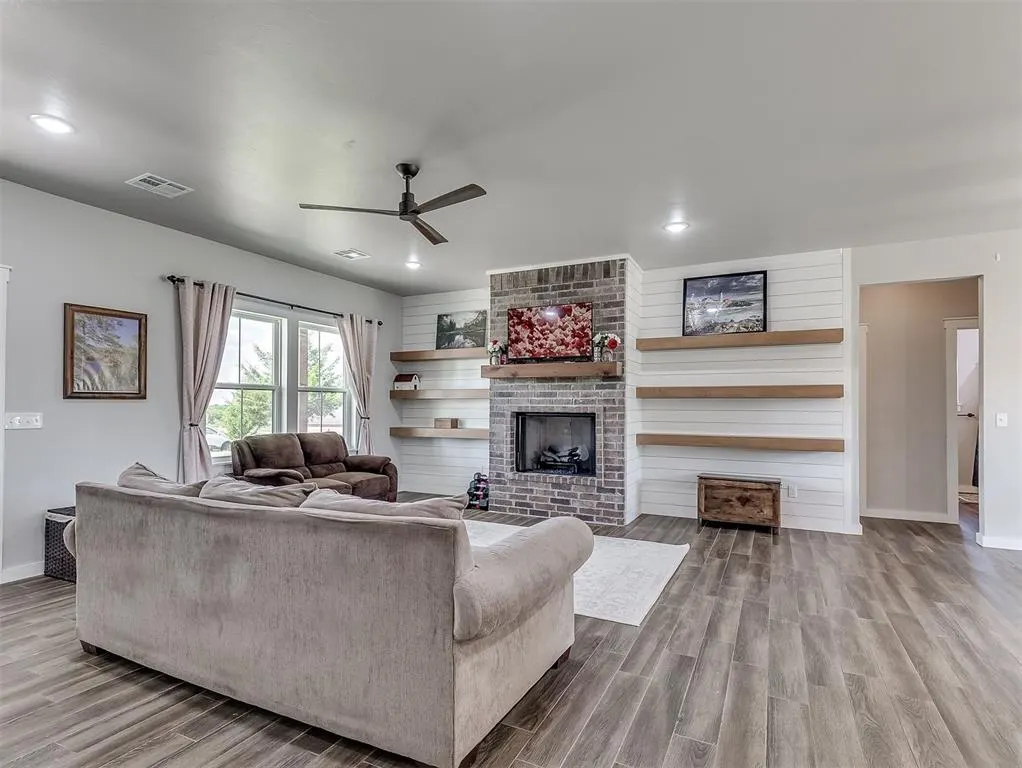 Photo 5 — 2374 County Road 1336, Blanchard, OK 73010