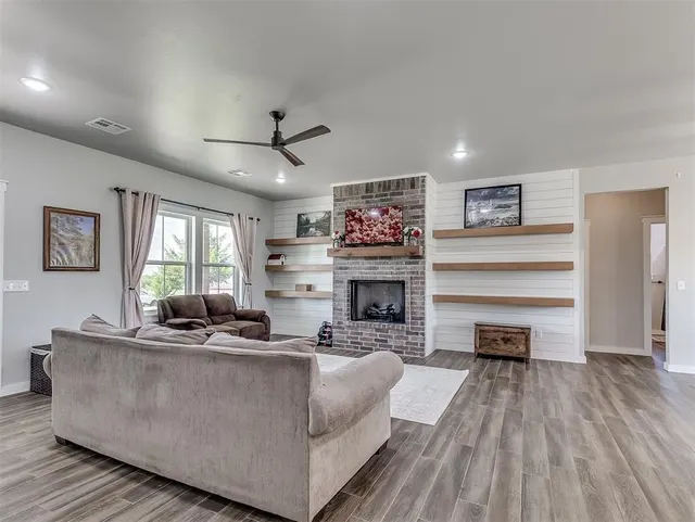 Photo 5 — 2374 County Road 1336, Blanchard, OK 73010