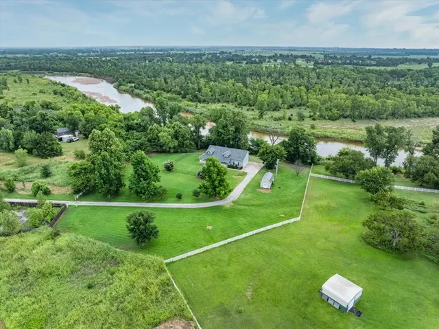 Photo 5 — 3180 SE 24th Street, Newcastle, OK 73065