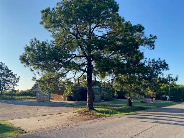 Photo 4 — 1471 SE C Road, Ardmore, OK 73401