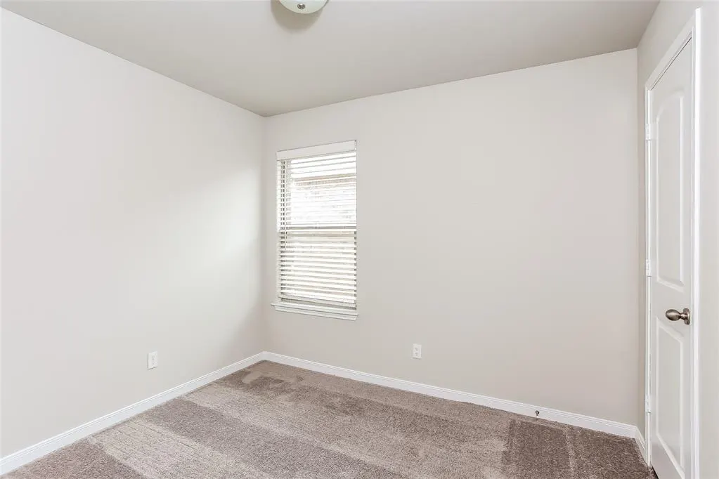 Photo 11 — 912 NW 5th Street, Newcastle, OK 73065