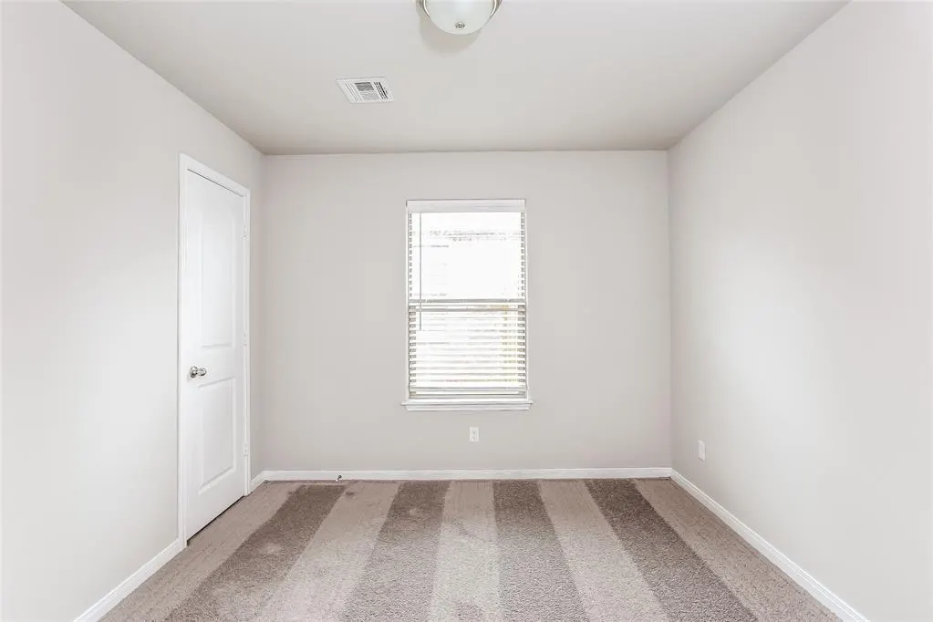 Photo 13 — 912 NW 5th Street, Newcastle, OK 73065