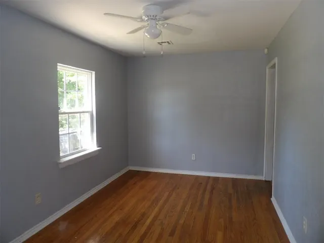 Photo 2 — 1437 SW 36th Street, Oklahoma City, OK 73109