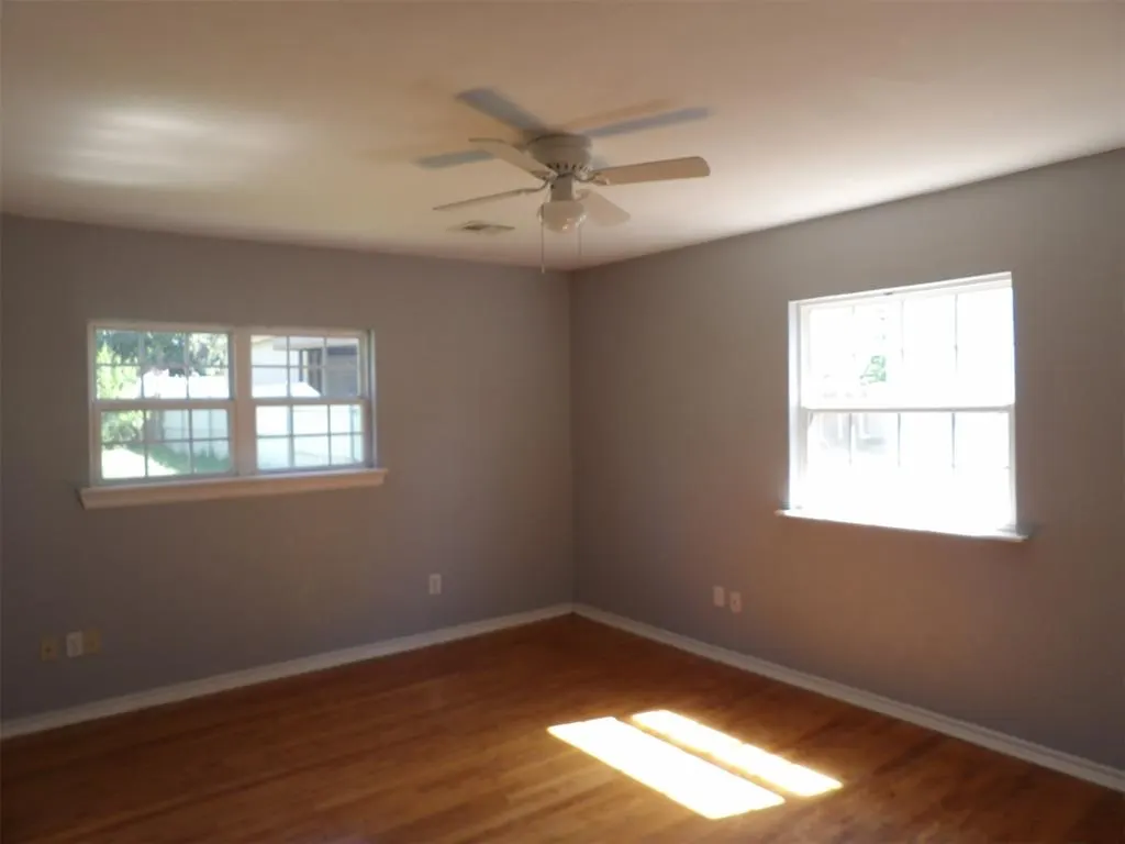 Photo 9 — 1437 SW 36th Street, Oklahoma City, OK 73109