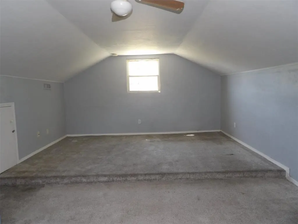 Photo 11 — 1437 SW 36th Street, Oklahoma City, OK 73109